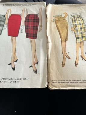 5/$25 McCall 8485/5460 vintage Classic Pencil Skirt in Red and Tan